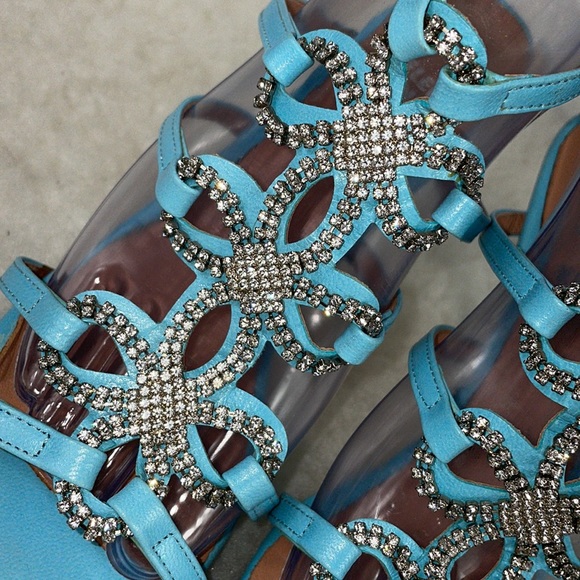 HELENA AND KRISTIE HEELS - Picture 5 of 12